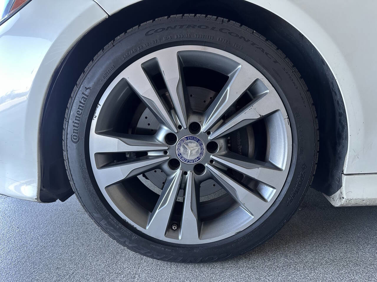 Used 2015 Mercedes-Benz E 350 Sedan image 41