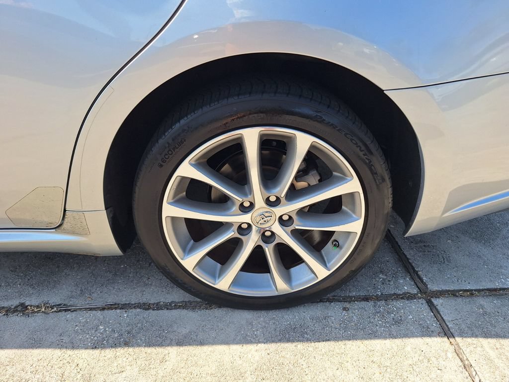 Used 2015 Toyota Avalon XLE Touring FWD image 26