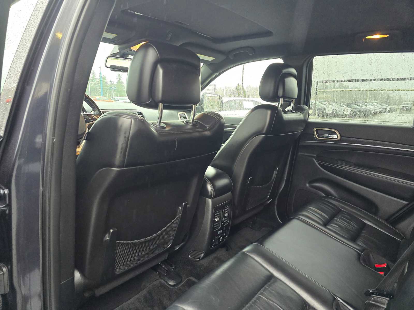 Used 2015 Jeep Grand Cherokee Limited w/ Trailer Tow Group IV image 21