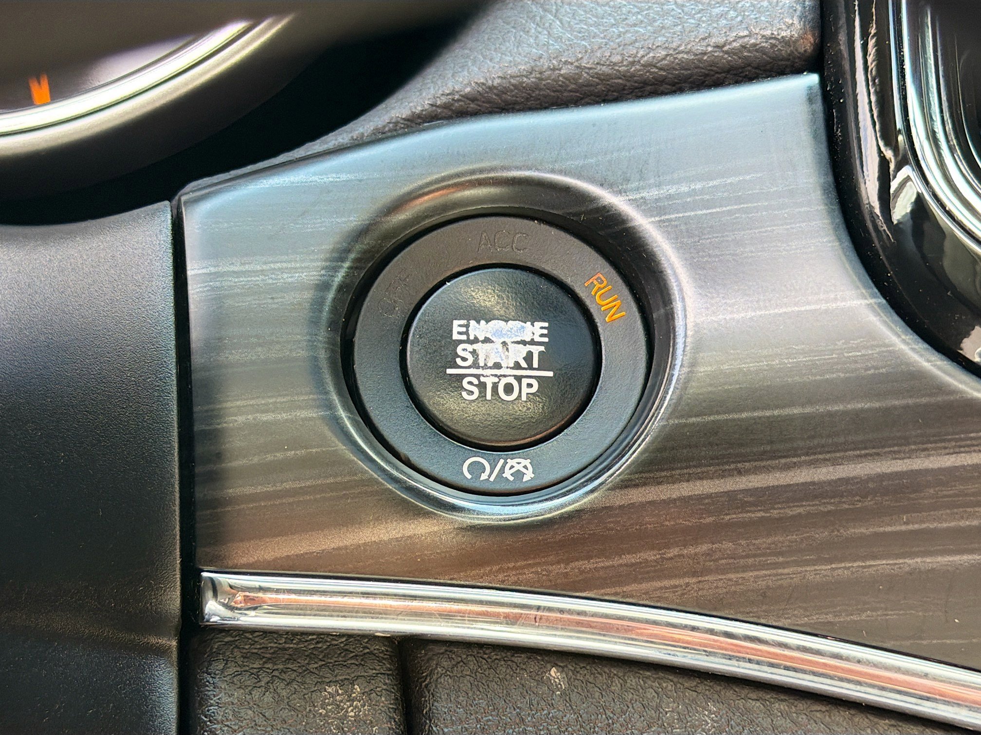Used 2021 Jeep Grand Cherokee Limited AWD/4WD image 9