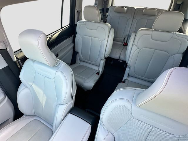 Used 2021 Jeep Grand Cherokee L Overland w/ Advanced Protech Group III image 23