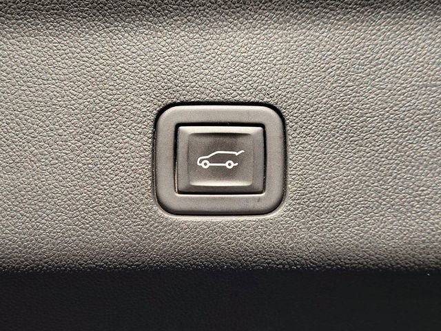 Used 2024 Chevrolet Tahoe LT image 24