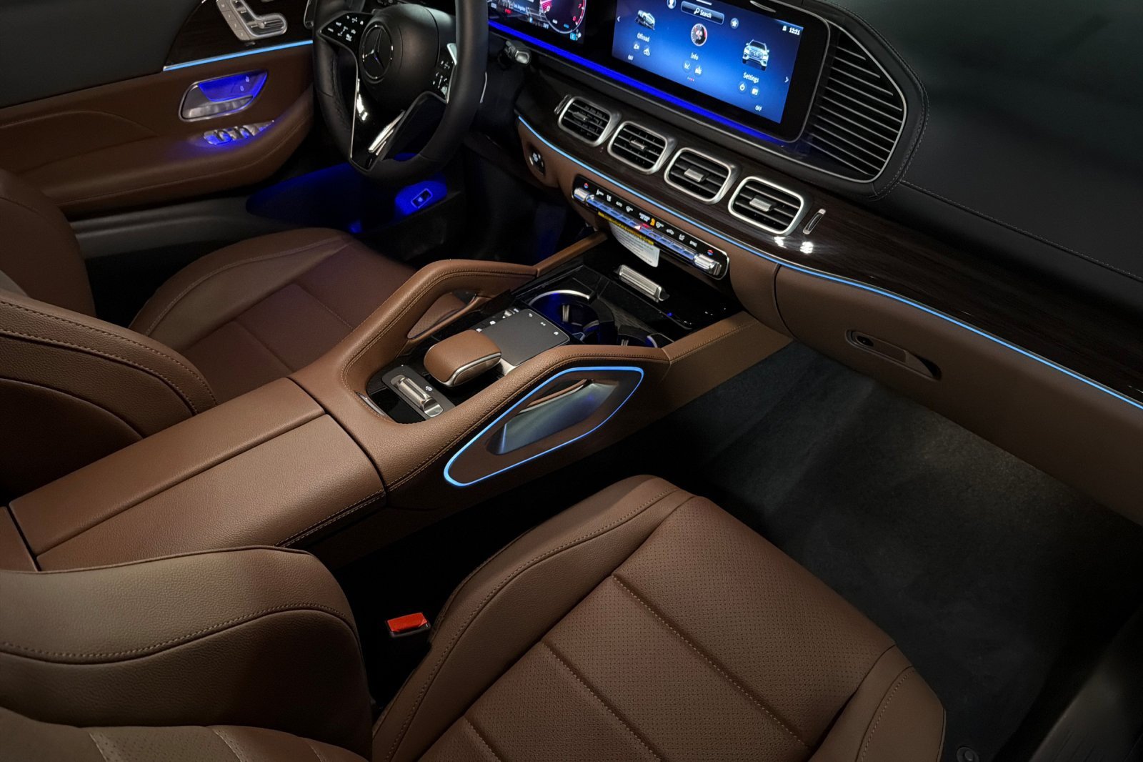New 2026 Mercedes-Benz GLS 450 4MATIC image 16
