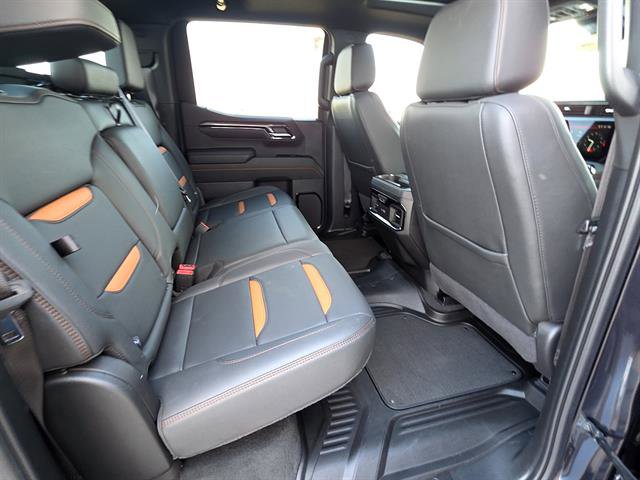 Used 2025 GMC Sierra 1500 AT4 w/ Technology Package AWD/4WD image 20