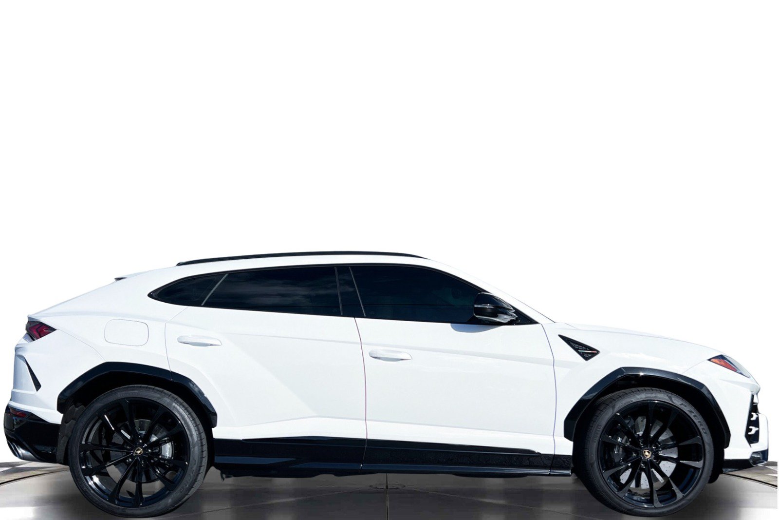 Used 2021 Lamborghini Urus AWD/4WD image 2