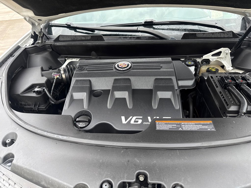 Used 2011 Cadillac SRX Luxury image 18