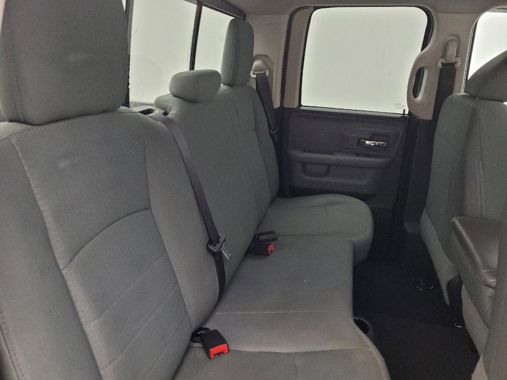 Used 2016 RAM 1500 Classic SLT RWD image 19