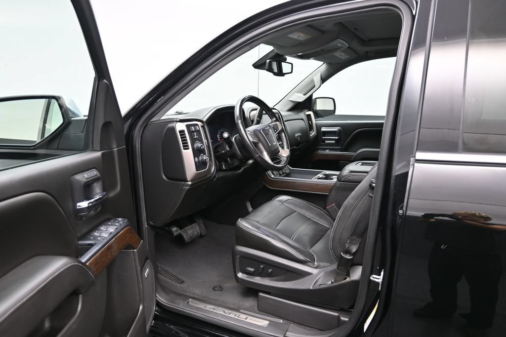 Used 2018 GMC Sierra 1500 Denali w/ Denali Ultimate Package AWD/4WD image 9