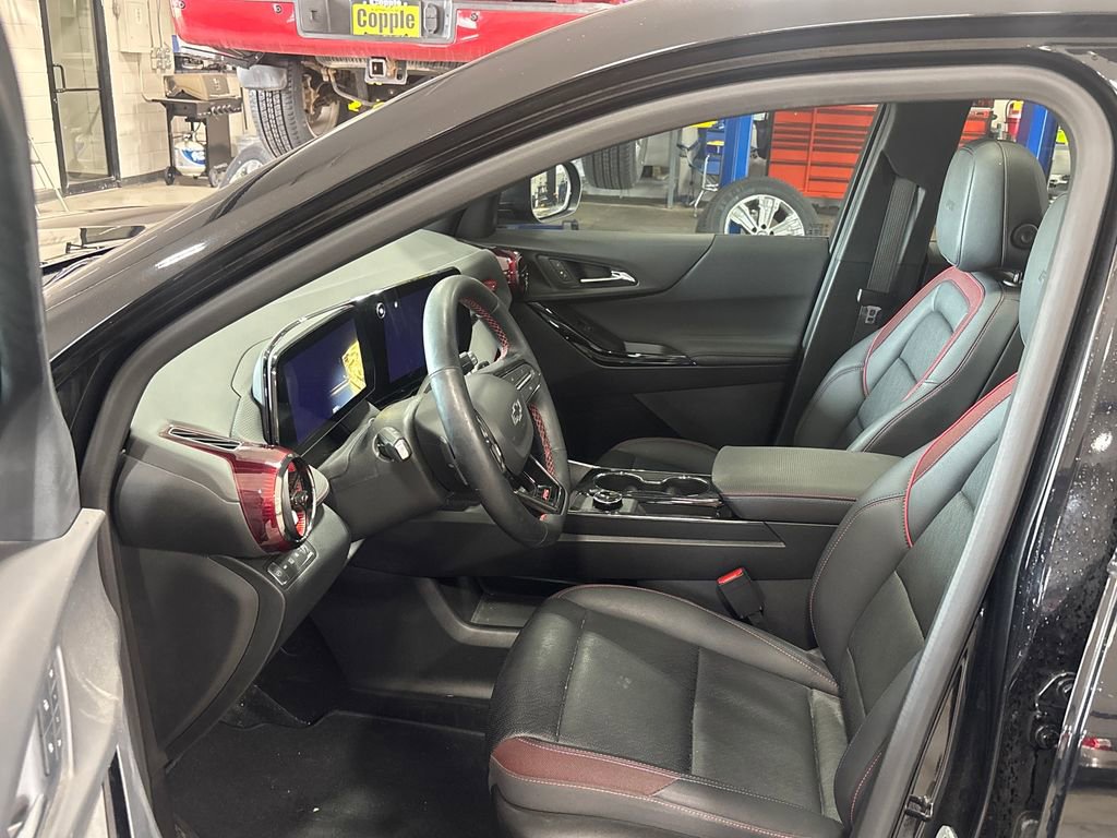 Used 2025 Chevrolet Equinox RS w/ Safety and Technology Package image 15