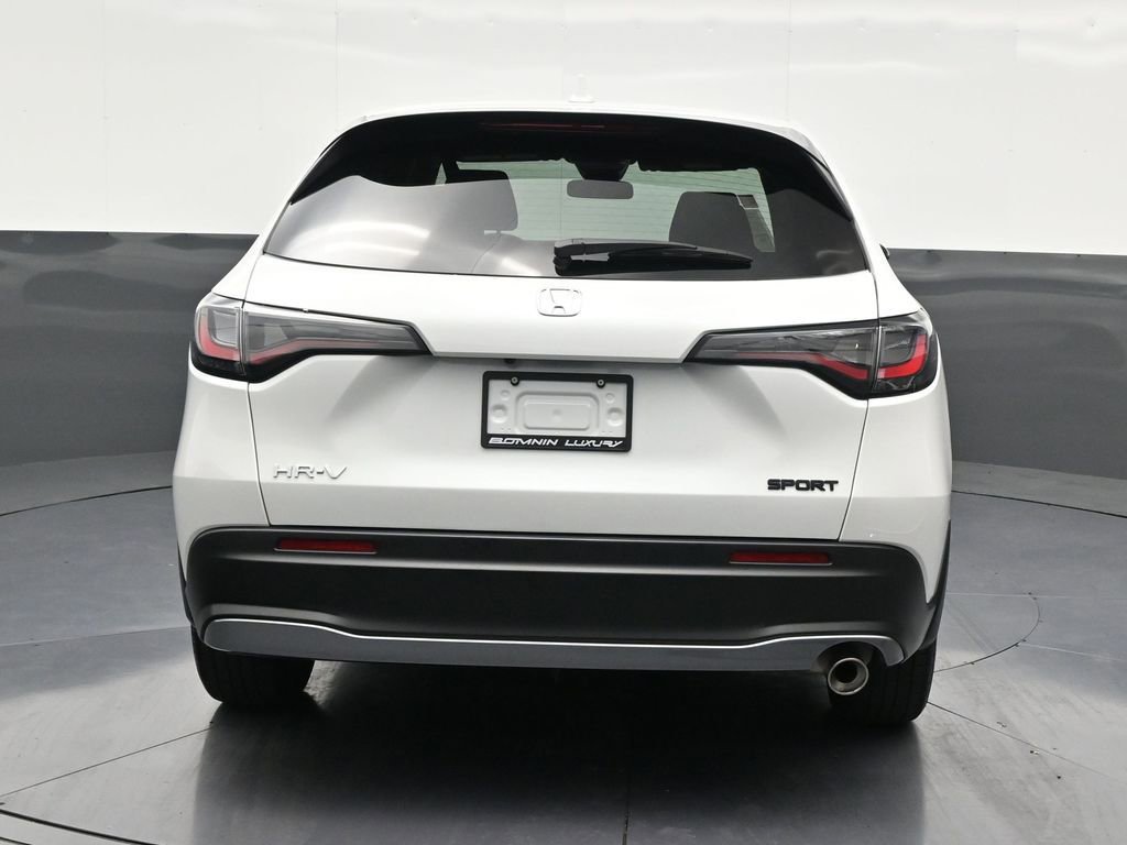 Used 2025 Honda HR-V Sport image 4