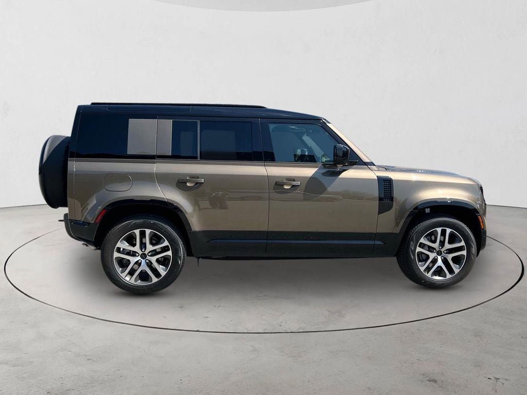 New 2026 Land Rover Defender 110 X-Dynamic SE AWD/4WD image 6