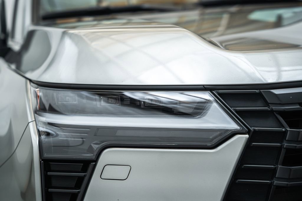 Used 2025 Lexus GX 550 w/ Cold Area Package image 14