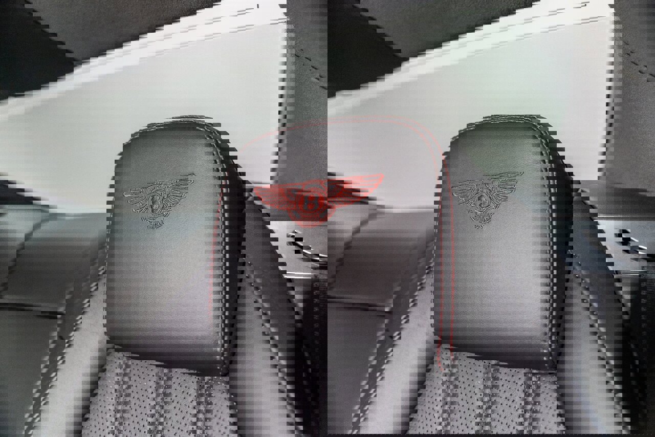 Used 2015 Bentley Continental GT image 24