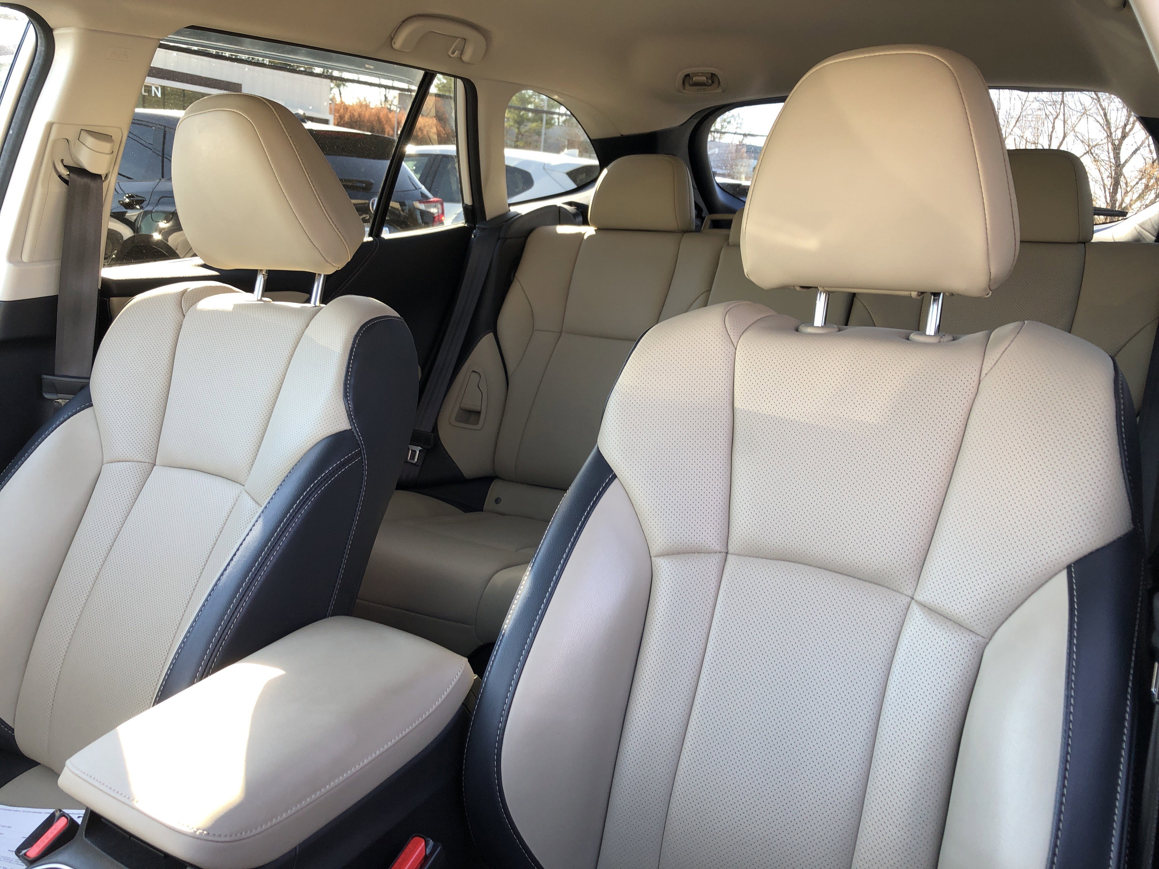 Used 2022 Subaru Outback Limited image 9