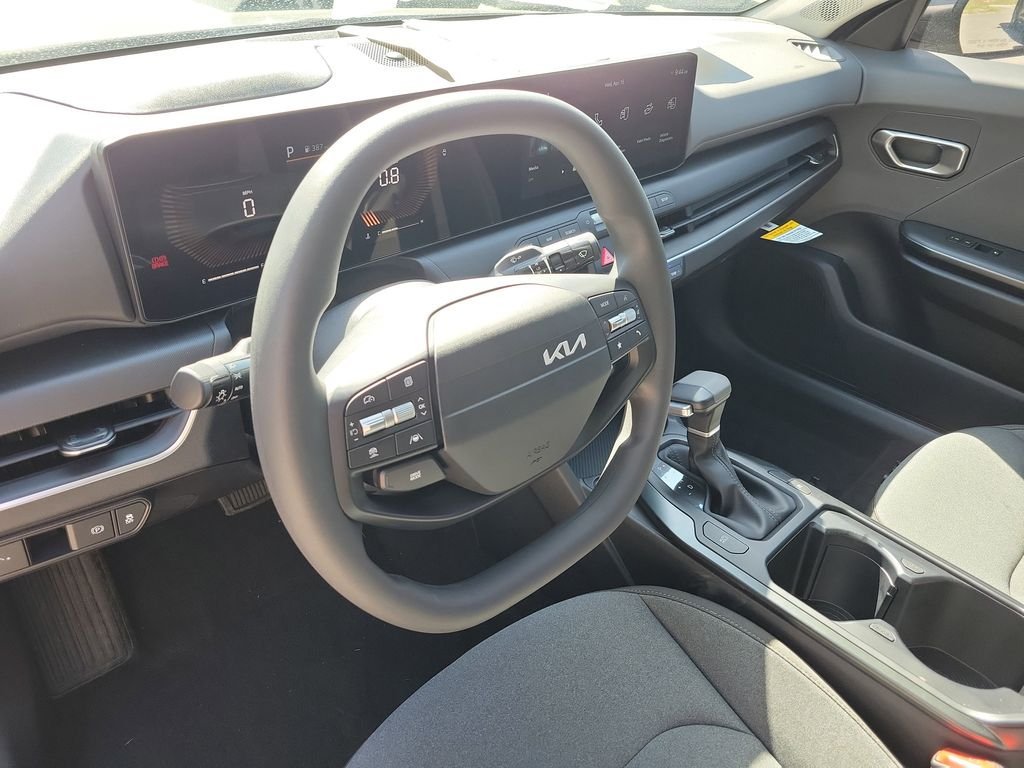 New 2026 Kia K4 FWD image 21