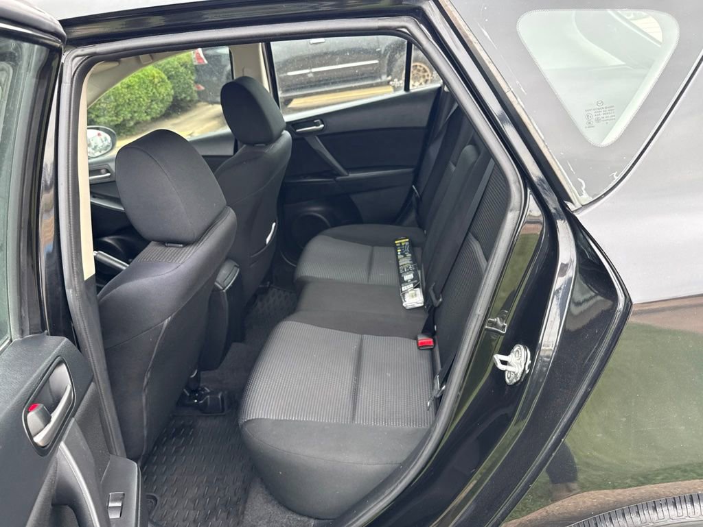 Used 2013 MAZDA MAZDA3 i Touring FWD image 3