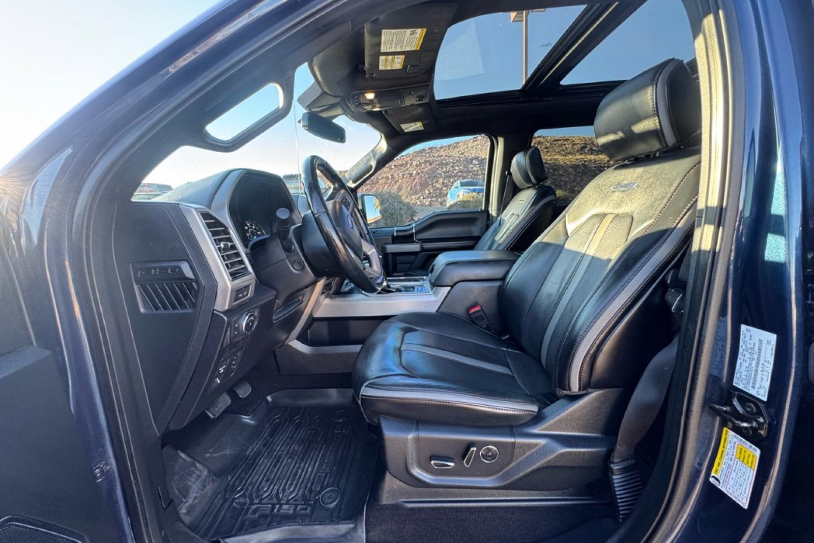 Used 2019 Ford F150 Platinum w/ Equipment Group 701A Luxury image 9