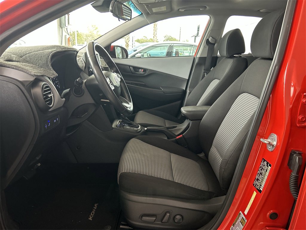 Used 2019 Hyundai Kona SEL w/ SEL Tech Package 02 image 10