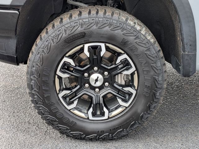 Used 2024 Chevrolet Silverado 1500 ZR2 w/ Technology Package image 10
