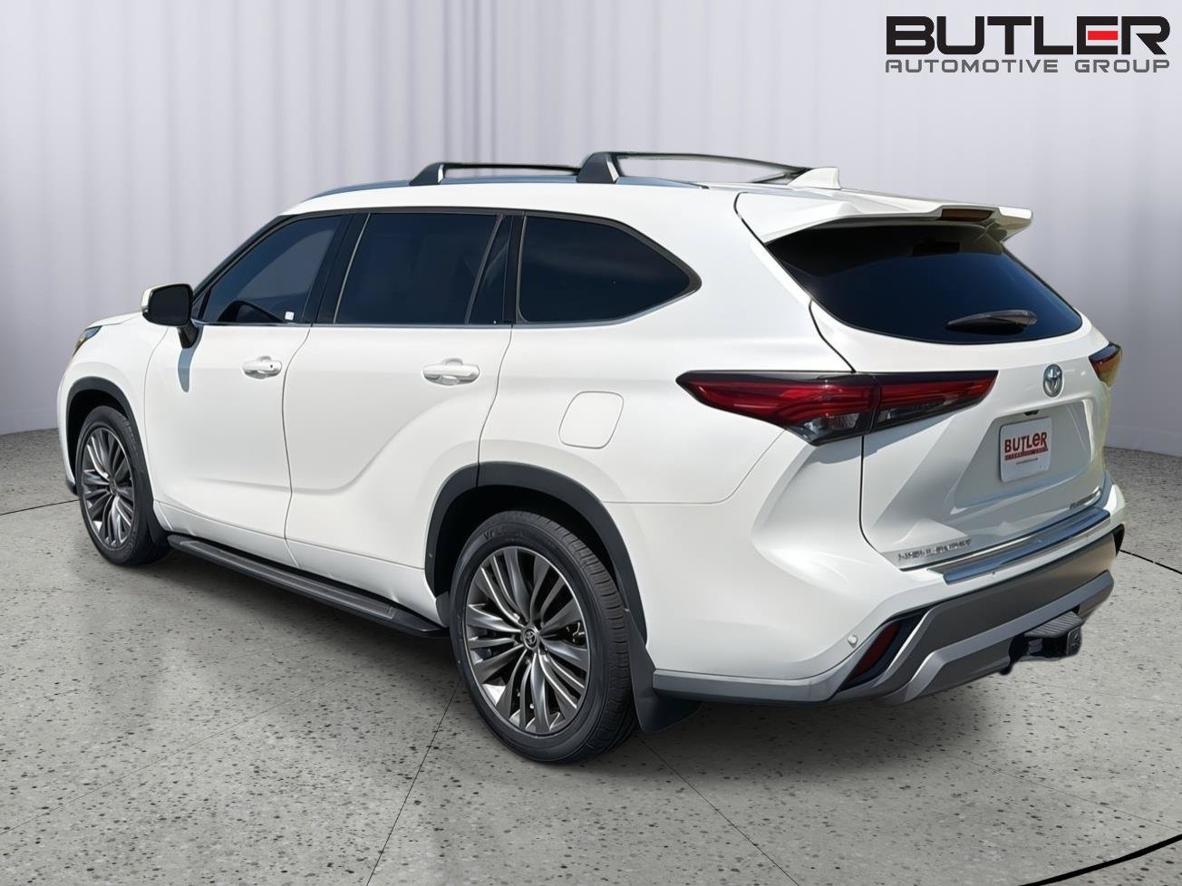 Used 2020 Toyota Highlander Platinum AWD/4WD image 4