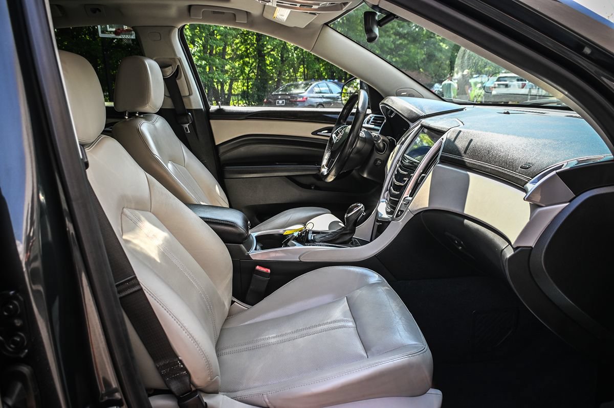 Used 2014 Cadillac SRX Performance w/ Driver Awareness Package AWD/4WD image 17