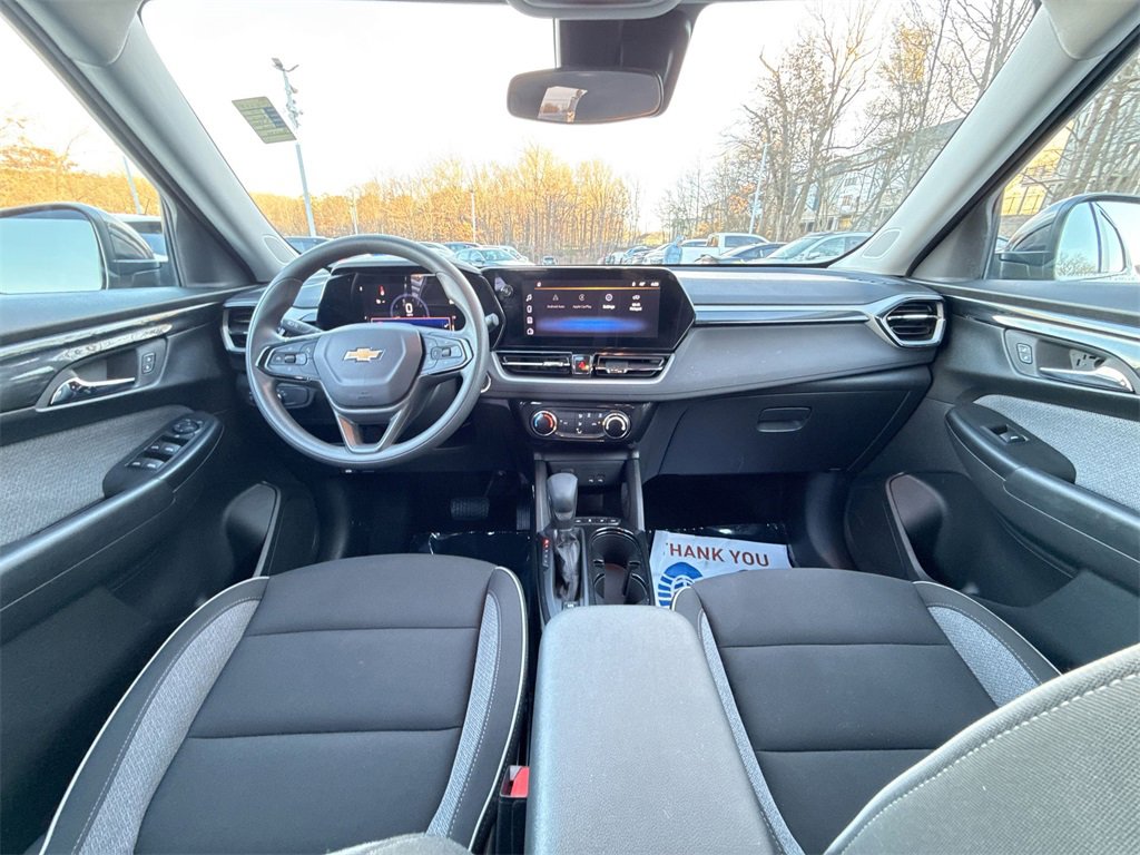 Used 2025 Chevrolet TrailBlazer LT image 21