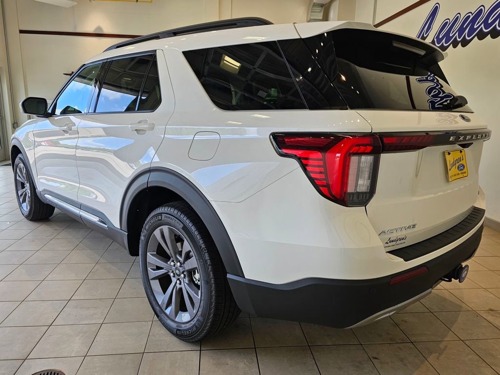 New 2025 Ford Explorer Active w/ Active Comfort Package image 3