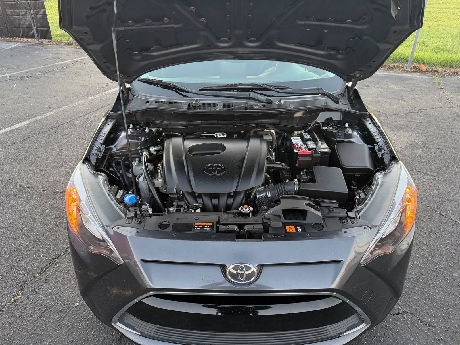 Used 2017 Toyota Yaris iA image 16