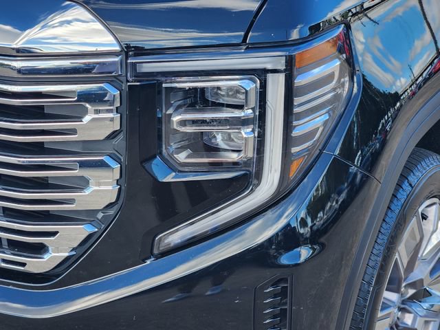 Used 2023 GMC Sierra 1500 Denali w/ Denali Reserve Package AWD/4WD image 9