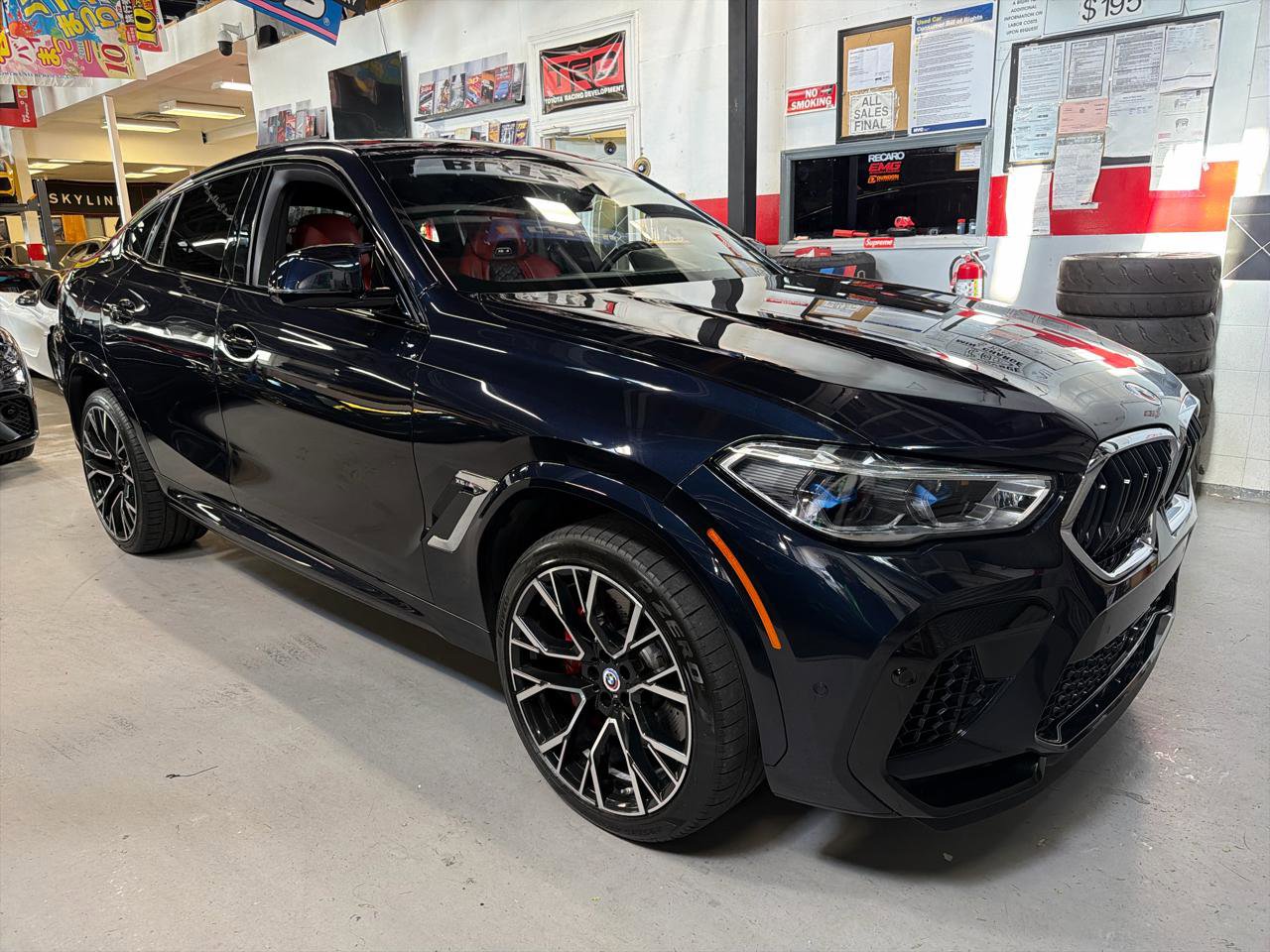 Used 2023 BMW X6 M w/ Executive Package AWD/4WD image 3