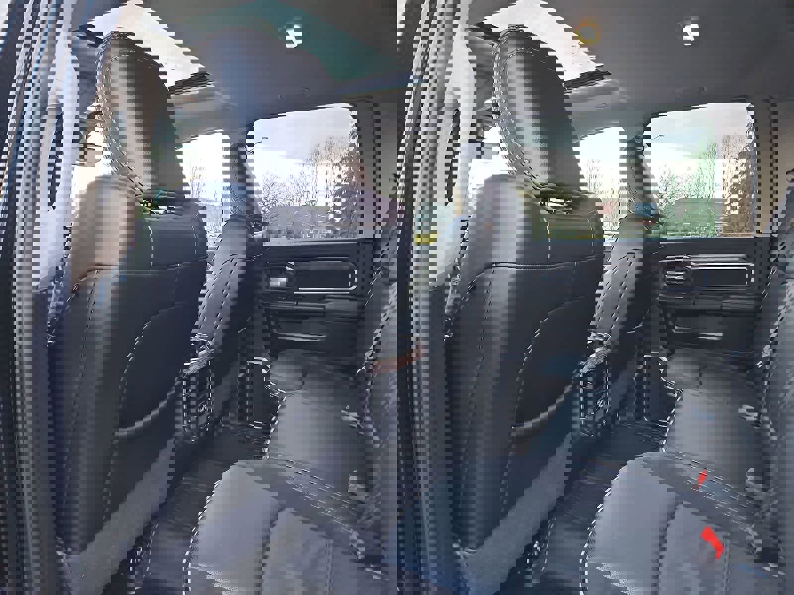 Used 2020 RAM 3500 Laramie image 18