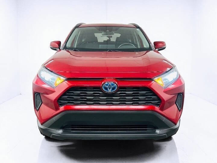 Used 2019 Toyota RAV4 LE w/ Carpet Mat Package AWD/4WD image 6