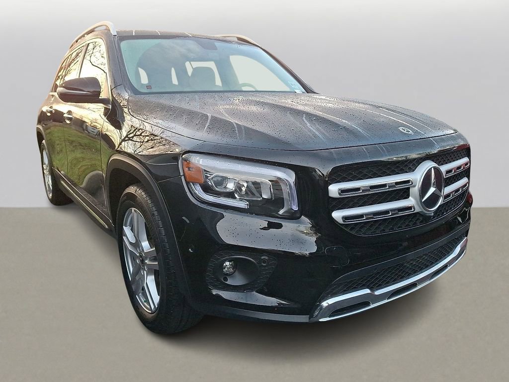 Used 2023 Mercedes-Benz GLB 250 4MATIC image 2