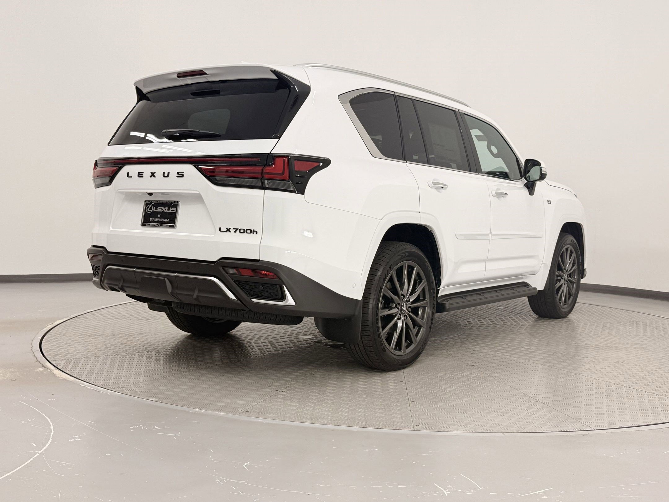 New 2025 Lexus LX 700h F Sport image 9