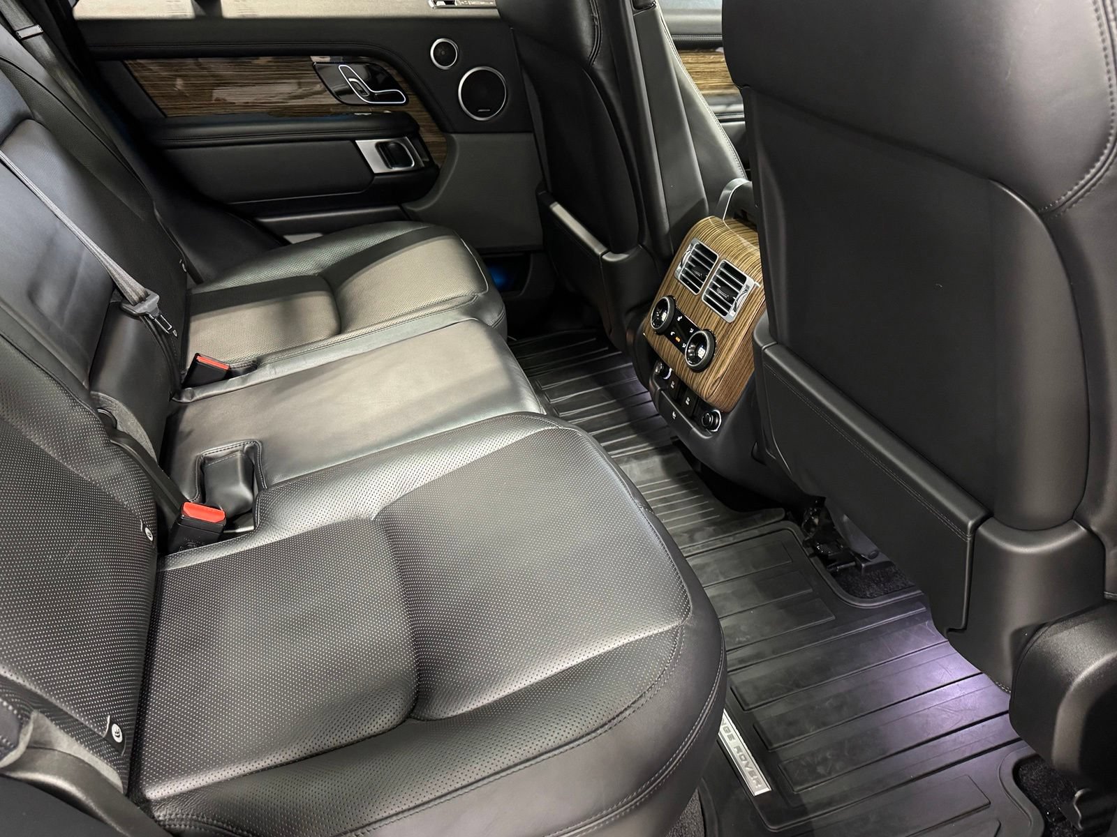 Used 2018 Land Rover Range Rover HSE AWD/4WD image 53