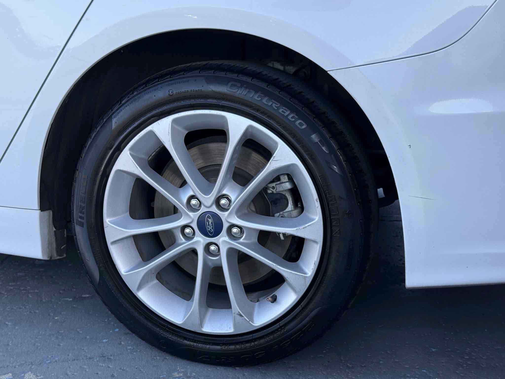 Used 2019 Ford Fusion Energi Titanium FWD image 43