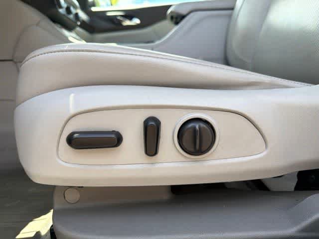 Used 2020 GMC Acadia SLT w/ Trailering Package AWD/4WD image 21