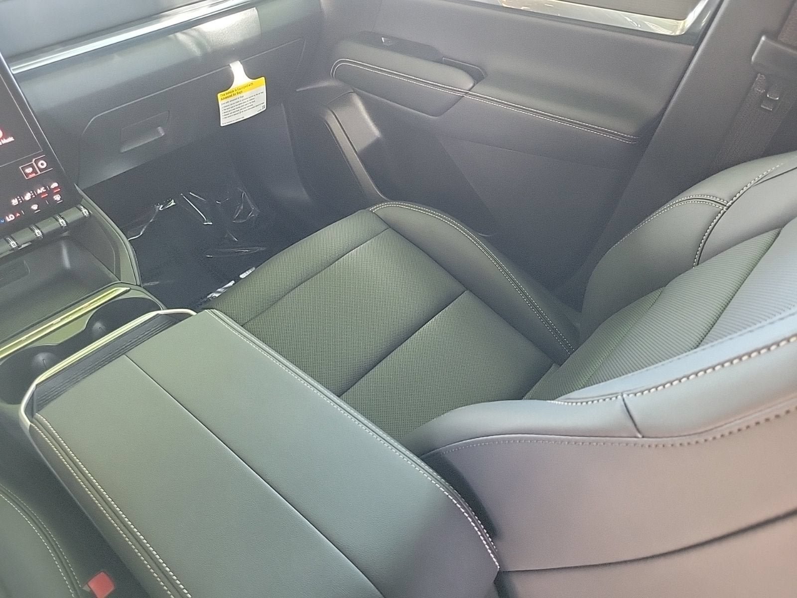 New 2027 GMC Terrain Elevation w/ Elevation Premium Package FWD image 12