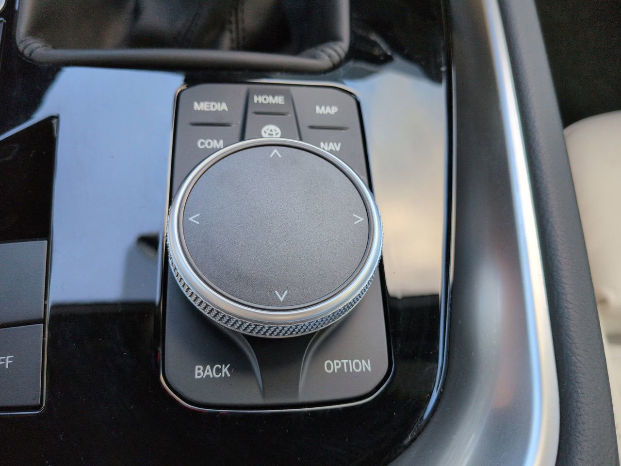 Used 2025 BMW Z4 M40i w/ Edition RWD image 23