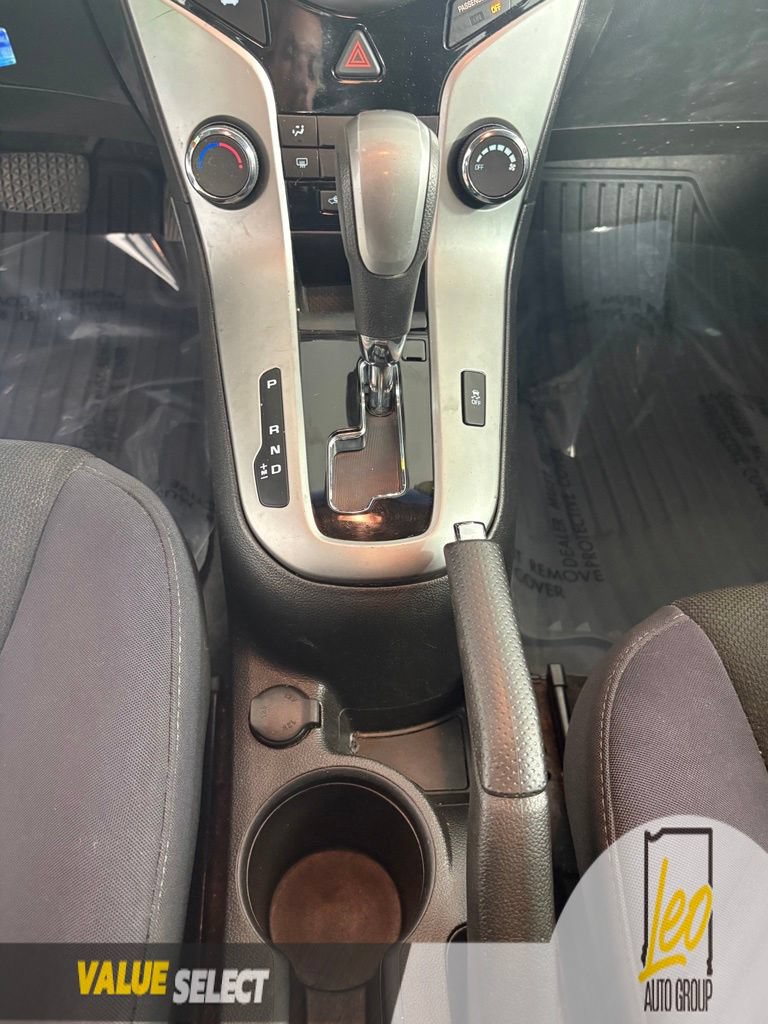 Used 2015 Chevrolet Cruze LT FWD image 18
