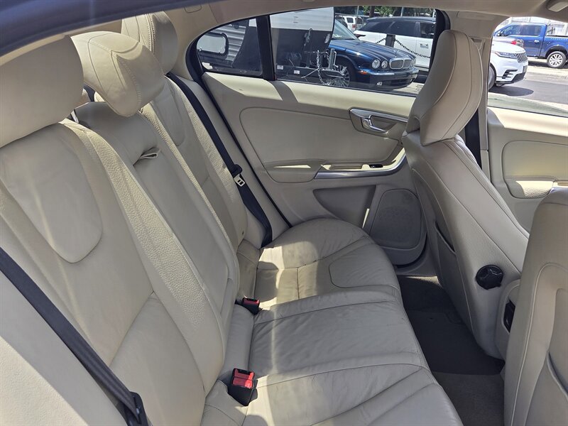 Used 2013 Volvo S60 T5 FWD image 13