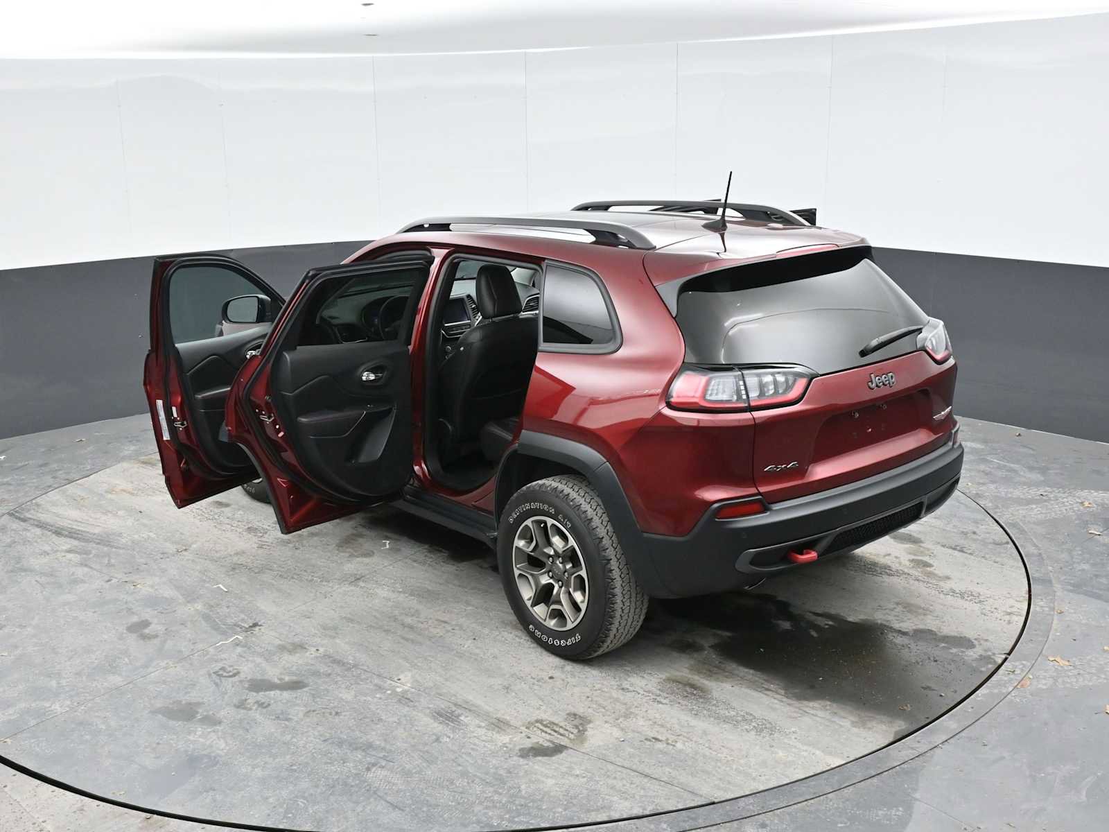 Used 2021 Jeep Cherokee Trailhawk w/ Sun, Sound & Nav Group image 33