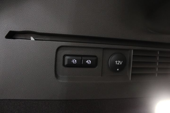 Used 2022 Lincoln Nautilus Reserve AWD/4WD image 16
