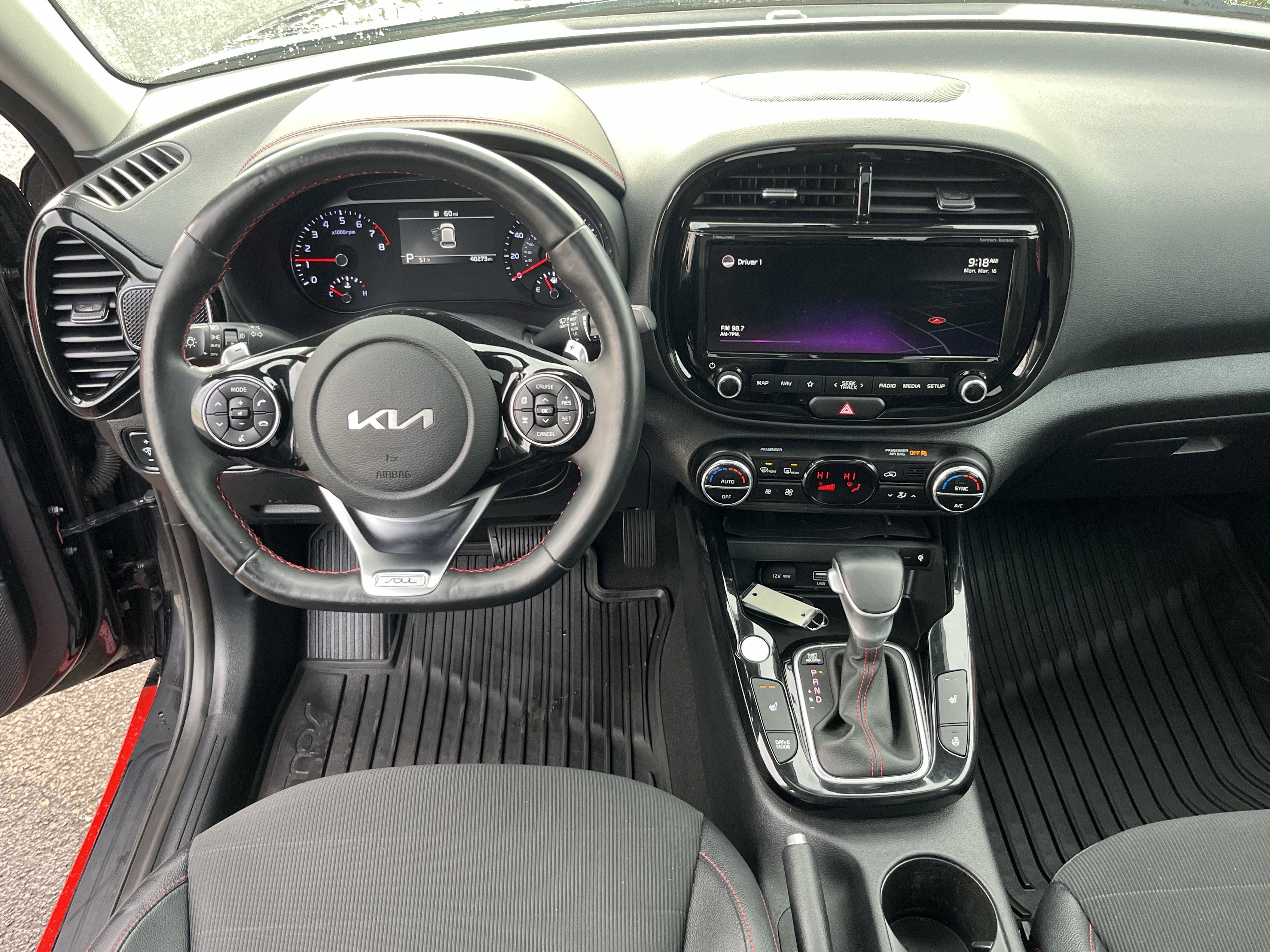 Used 2022 Kia Soul Turbo image 11