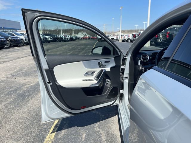 Used 2021 Mercedes-Benz A 220 4MATIC image 23