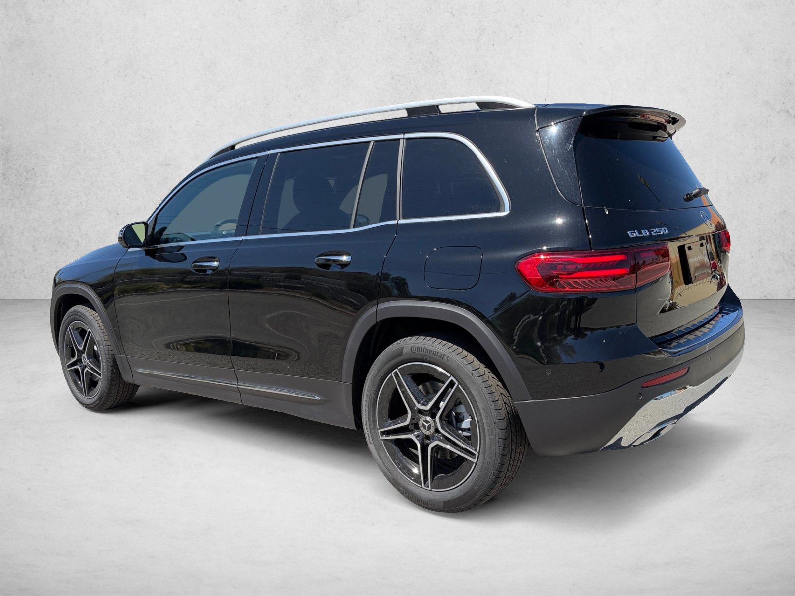 New 2026 Mercedes-Benz GLB 250 4MATIC image 7