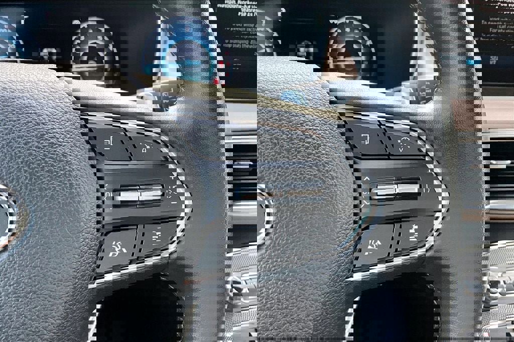 Used 2023 Hyundai Santa Fe Limited image 22