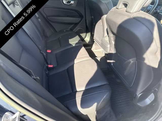 Used 2023 Volvo XC60 B5 Plus AWD/4WD image 5