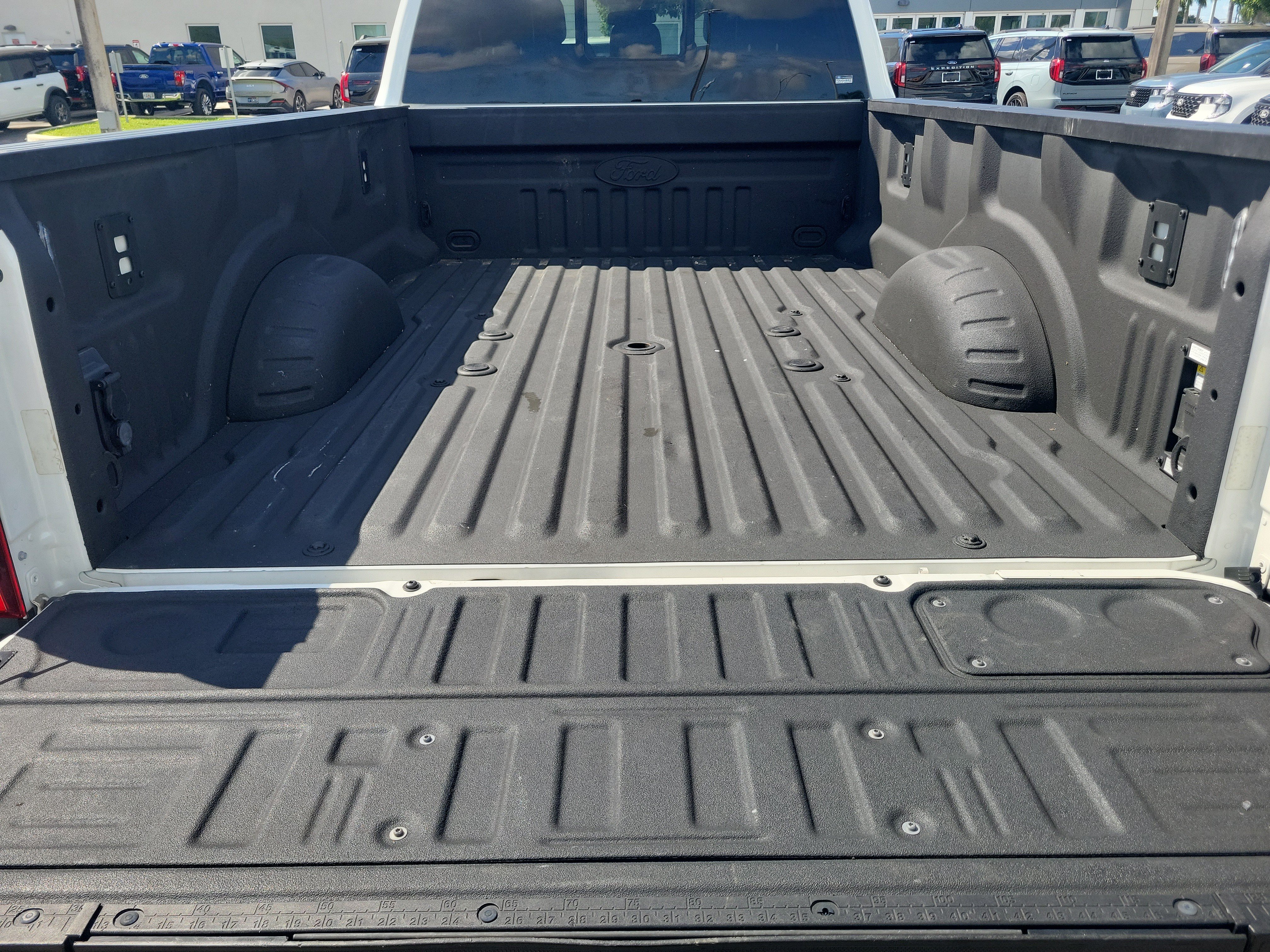 Used 2024 Ford F350 Platinum AWD/4WD image 12