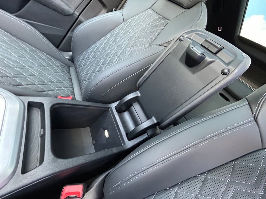 New 2025 Audi SQ5 Premium Plus image 32